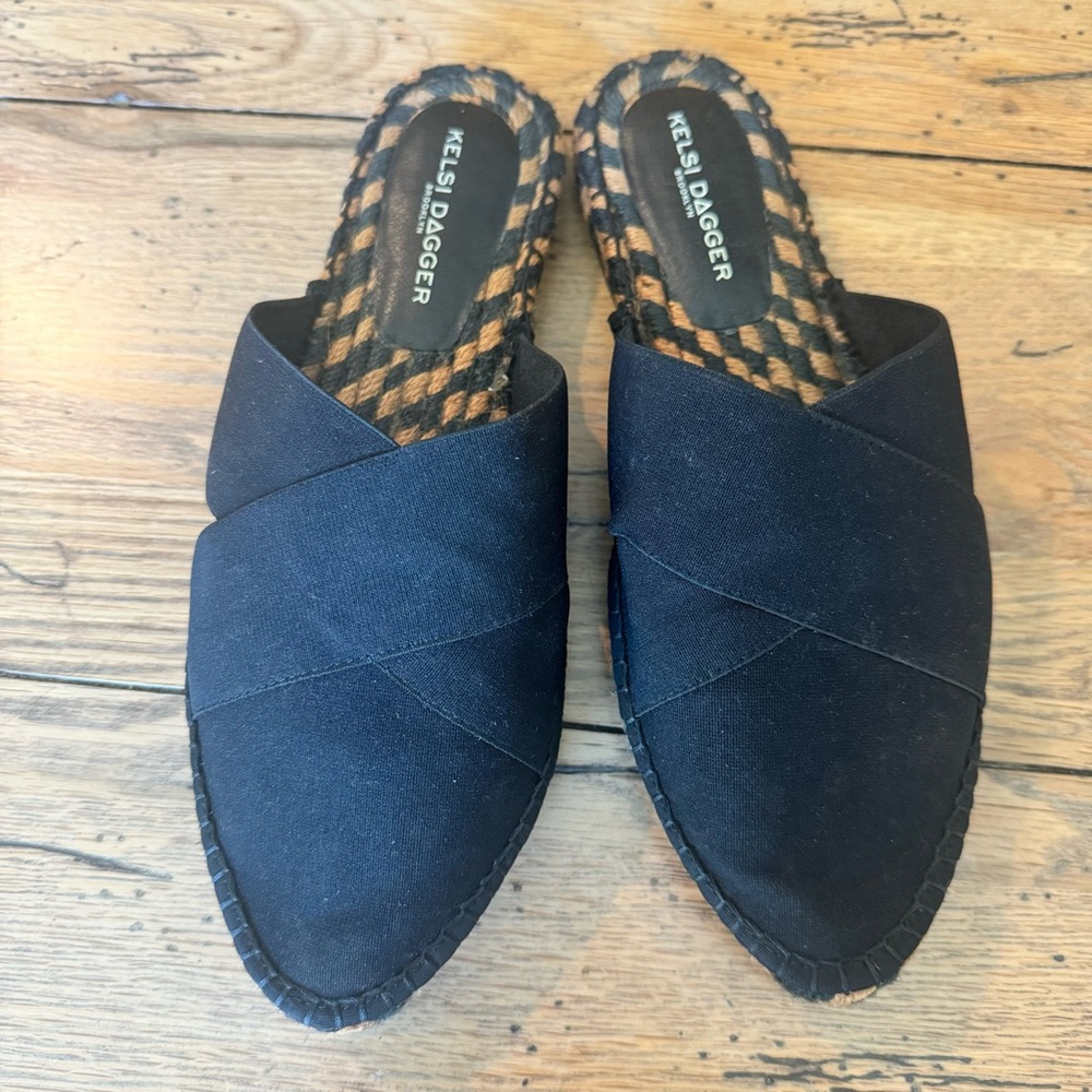 Kelsi Dagger Black Flats